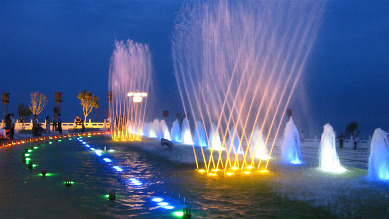 水池燈
