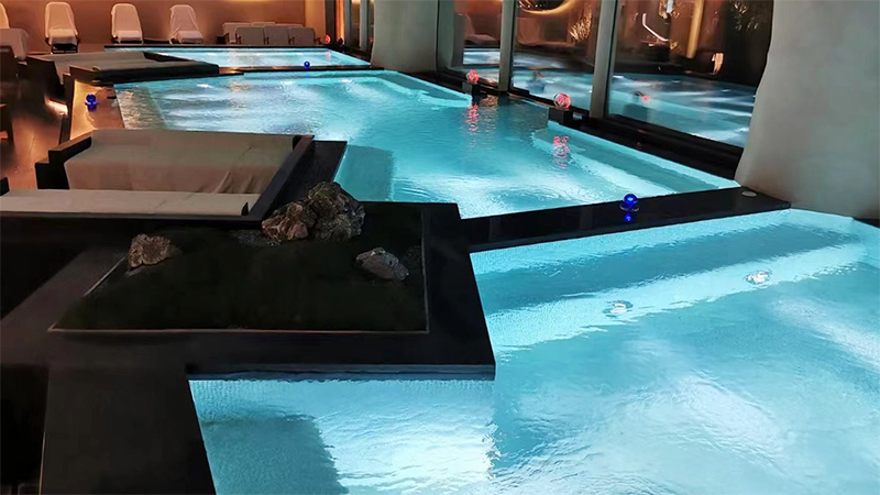 桑拿會所洗浴水療池水下燈光